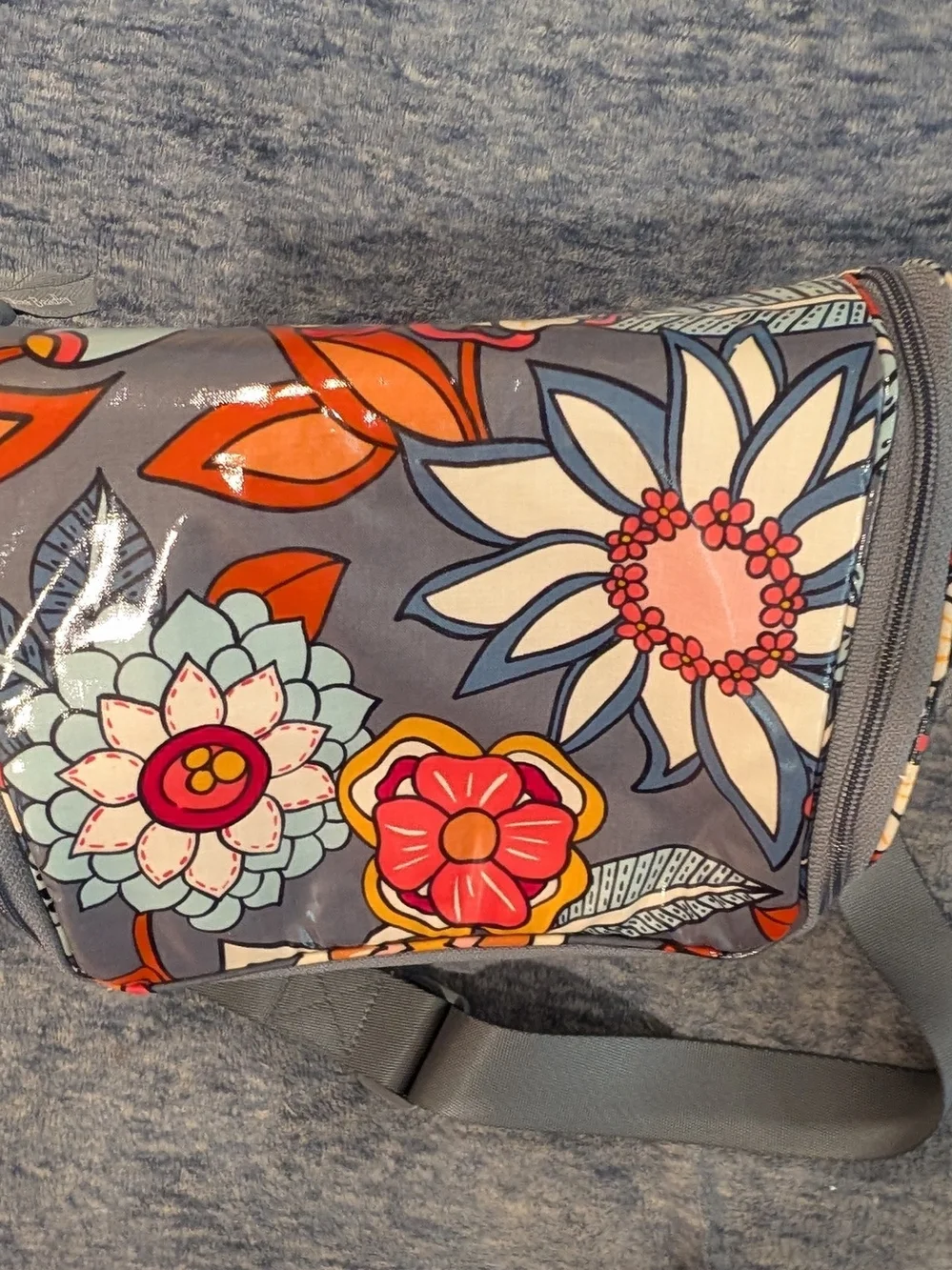 Vera Bradley Gray Tropical Evening Insulated Lunchbox